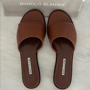 Manolo Blahnik Size 42 Tan Brown Leather Slide Sandals